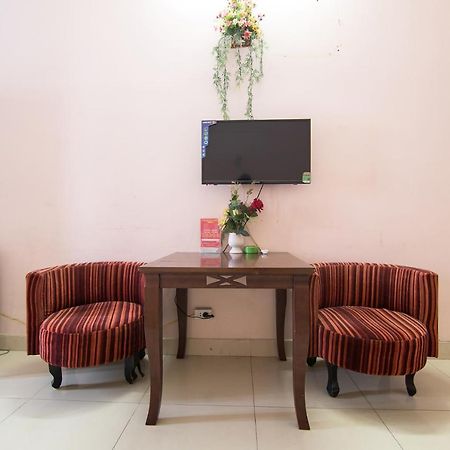 Reddoorz Plus Near Aeon Mall Tan Phu 2 호치민 외부 사진