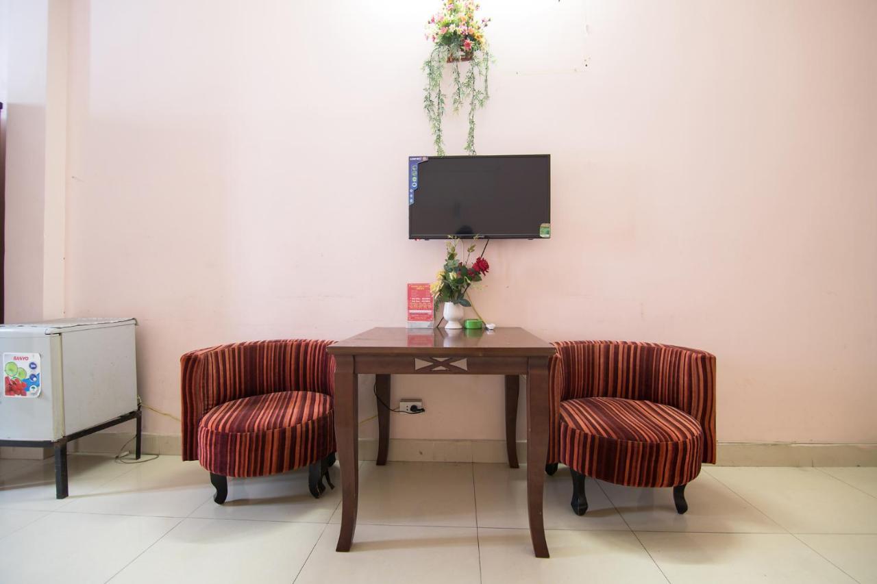Reddoorz Plus Near Aeon Mall Tan Phu 2 호치민 외부 사진