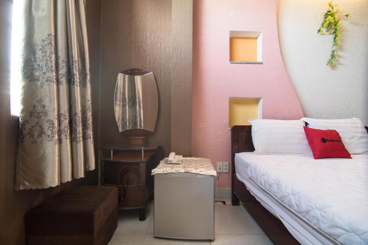 Reddoorz Plus Near Aeon Mall Tan Phu 2 호치민 외부 사진