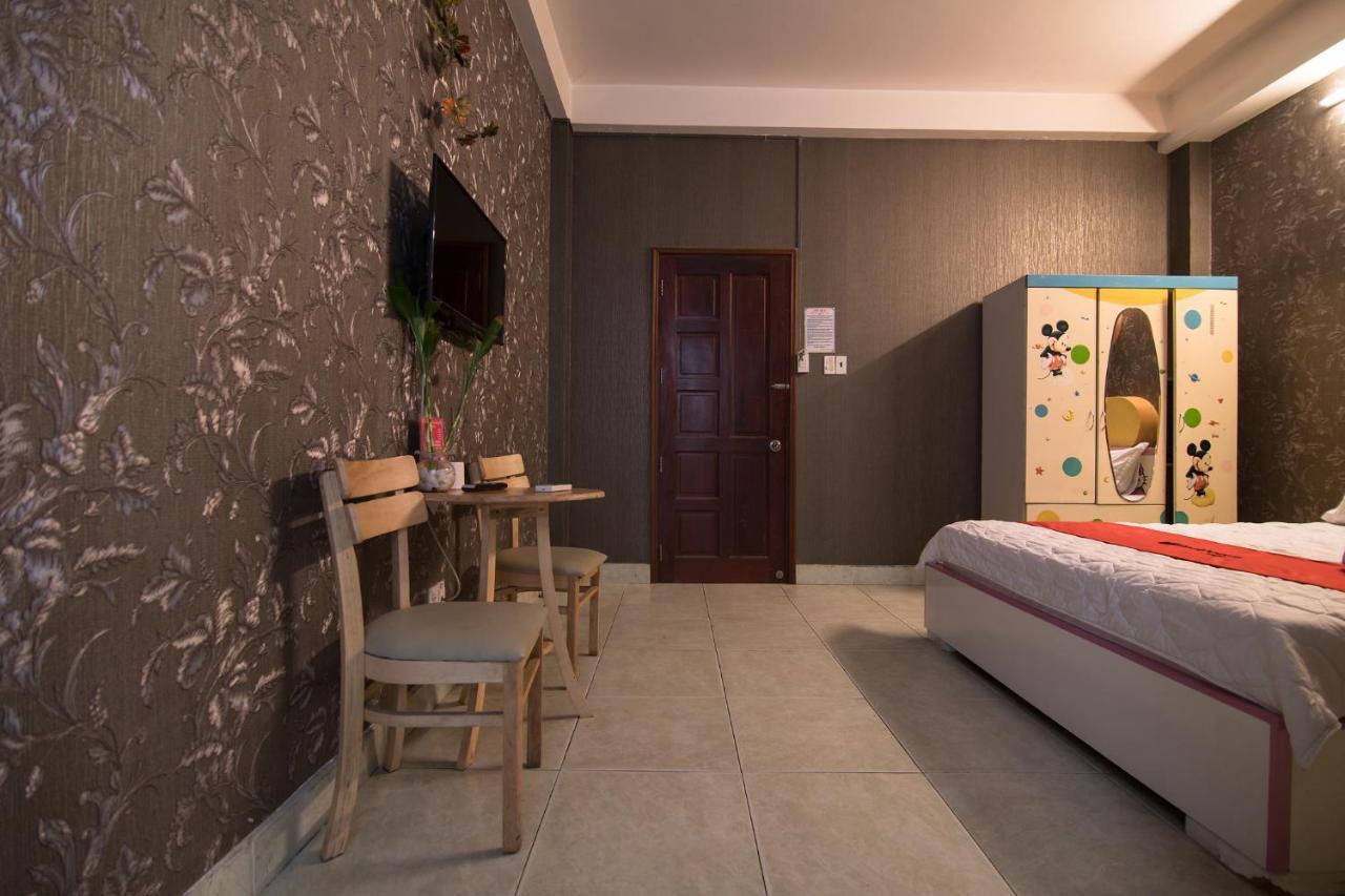 Reddoorz Plus Near Aeon Mall Tan Phu 2 호치민 외부 사진