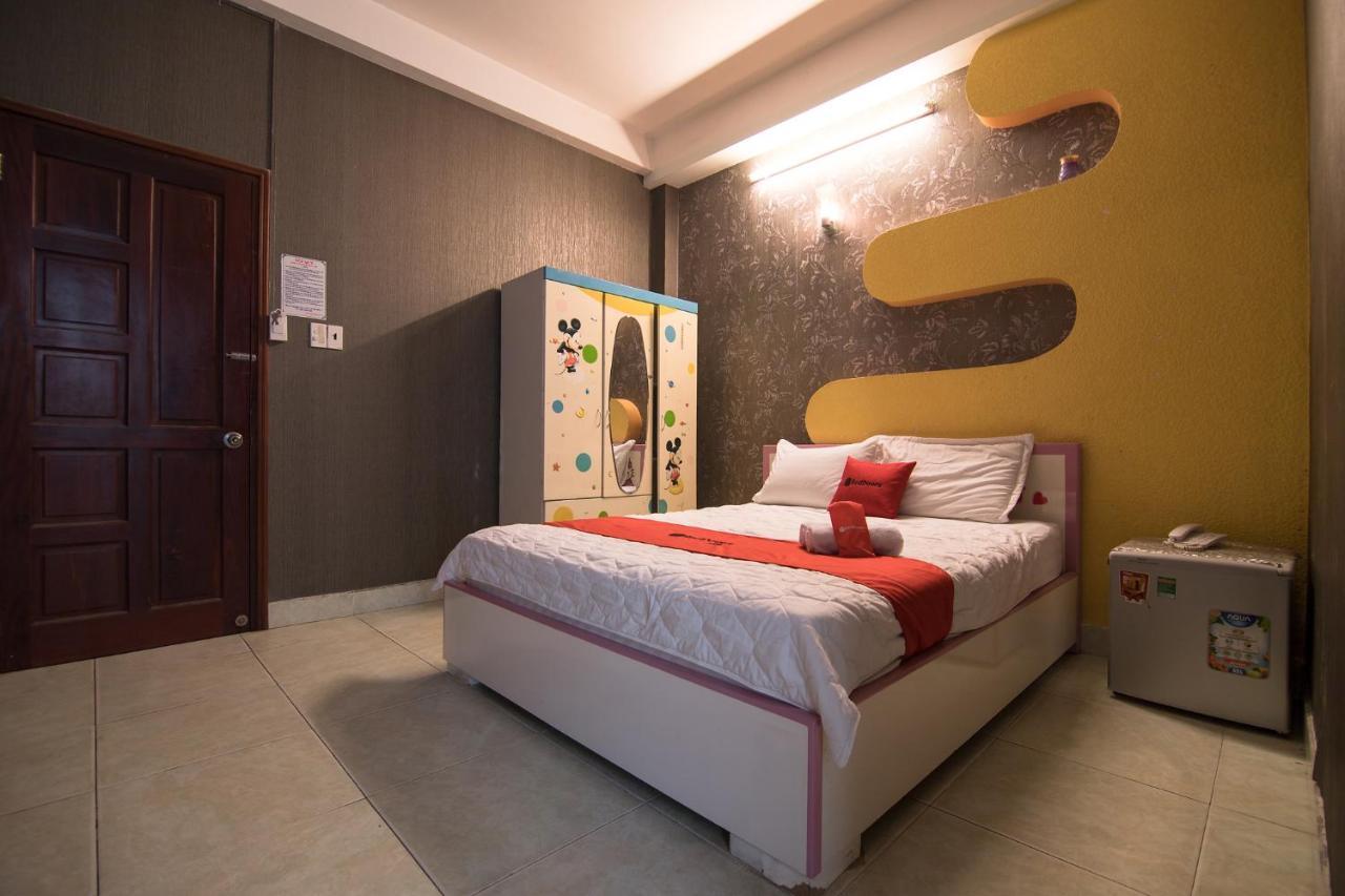 Reddoorz Plus Near Aeon Mall Tan Phu 2 호치민 외부 사진